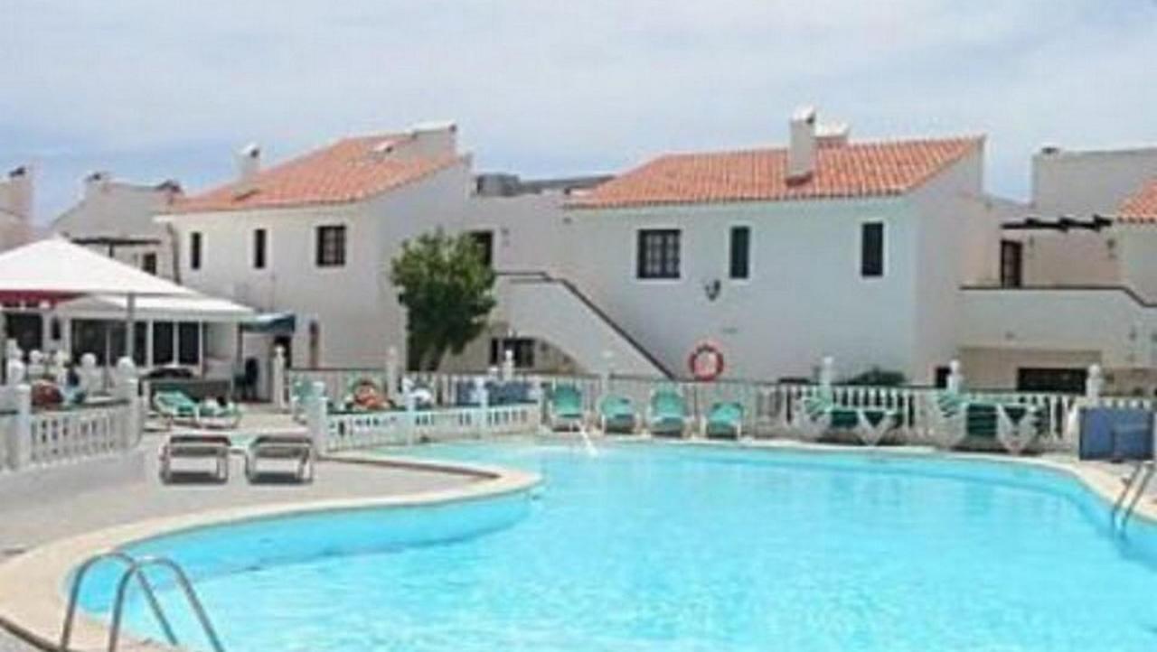 Lovely Newly Refurbished 1 Bedroom Flat Minutes From Sandy Beach,Private Terrace كاليتا ذي فوستي المظهر الخارجي الصورة
