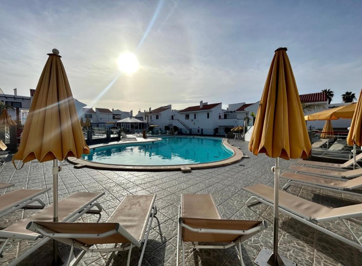 Lovely Newly Refurbished 1 Bedroom Flat Minutes From Sandy Beach,Private Terrace كاليتا ذي فوستي المظهر الخارجي الصورة